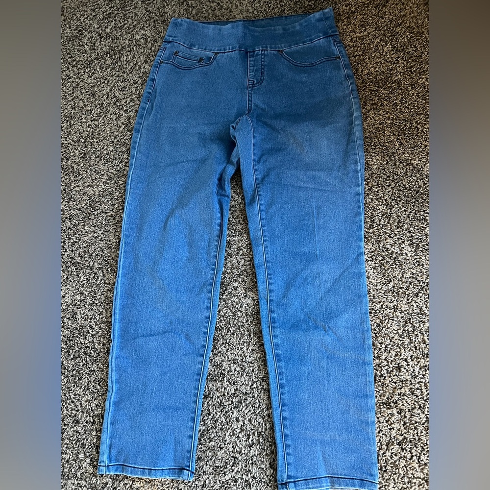 White Stag ladies jeans size M(8-10)